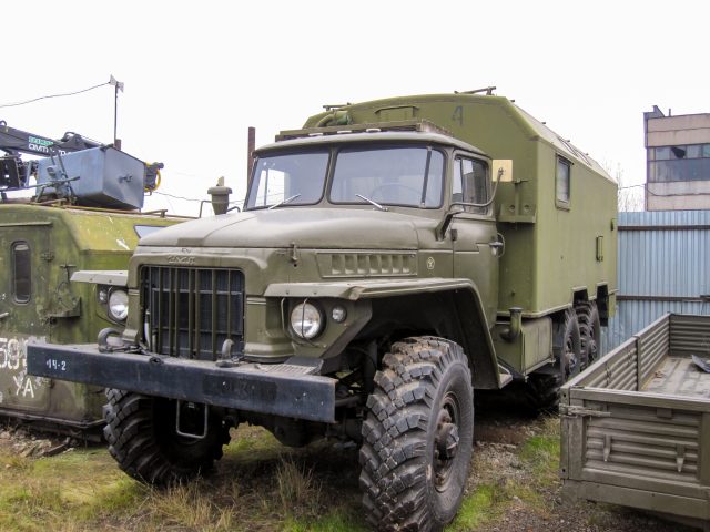Урал-375 кунг с военного хранения, лесовоз, продажа